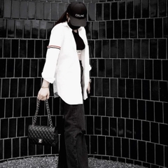 ÁO SƠ MI THOM BROWNE TB GROSGRAIN ARM BAND SOLID POPLIN (SỌC TAY)