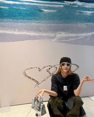 ÁO THUN BALENCIAGA BLCG 520 AIRPORT TAG (BLACK)