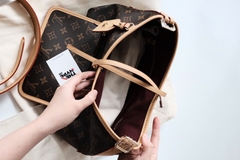 LOUIS VUITON BAG - Túi LV Carry All (PM) [Mirror Quality]
