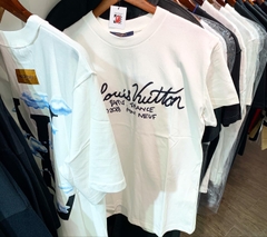LOUIS VUITTON TEE - Áo LV signature print & embroidery (white) [Mirror Quality]