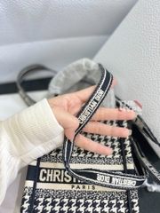 Túi Dior Micro Houndstooth Mini Tote (Black) [Mirror Quality]