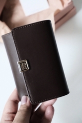 VÍ NGẮN MIU MIU LOGO CLASSIC (BLACK)