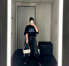 Áo Thun Balenciaga BLCG Surfer Cracked Vintage cotton (Black) [Mirror Quality]