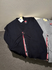 ÁO CARDIGAN THOM BROWNE TB LOGO NECK (NAVY)