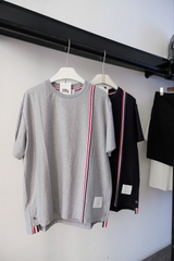 Áo Thun Thom Browne TB Emblem Grosgrain (Grey) [Mirror Quality]