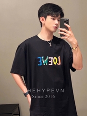 Áo Thun Loewe Relaxed Rainbow Embroidered Logo (Black) [Mirror Quality]