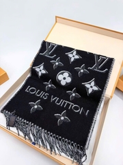KHĂN QUÀNG LOUIS VUITTON LV ESSENTIAL SHINE (BLACK)