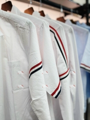 THOM BROWNE SHIRT - Áo sơ mi Thom Brow.ne Elastic Seam White (Sọc Vai) [Mirror Quality]