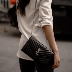 SAINT LAURENT CROSSBODY BAG - Túi YSL ENVELOPE CHAIN EMBOSSED ( Black) - [Mirror Quality]ví