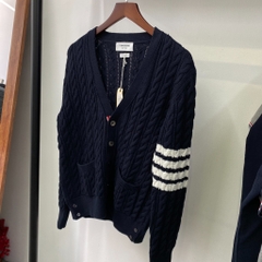 THOM BROWNE CARDIGAN - Áo TB 4 bar V-NECK Cable Knit (Navy) [Mirror quality]