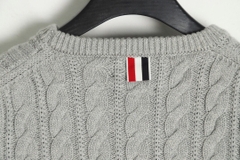 THOM BROWNE SWEATER - Áo TB 4-bar Cable Knit (Xám) [Mirror quality]