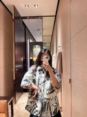 Áo Thun Louis Vuitton LV Woman (Black) [Mirror Quality]