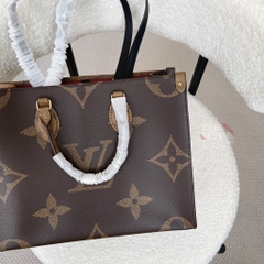 LOUIS VUITTON BAG - Túi Ví LV On The Go size MM [Mirror Quality]