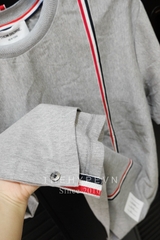 Áo Thun Thom Browne TB Emblem Grosgrain (Grey) [Mirror Quality]