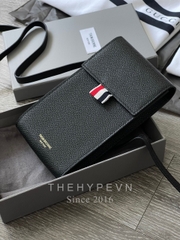 TÚI THOM BROWNE STRAP PHONE HOLDER (BLACK)