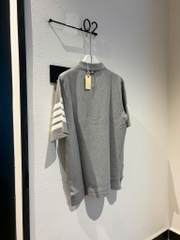 ÁO POLO THOM BROWNE 4 BAR STRIPE (GREY)