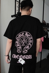 ÁO THUN CHROME HEARTS CH CHENDU PINK LOGO (BLACK)