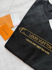 ÁO THUN LOUIS VUITTON LV EMBELLISHED EMBROIDERED CHEST (BLACK)