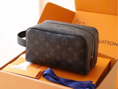 TÚI LOUIS VUITION LOCKER DOPP KIT (BLACK)