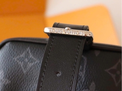 TÚI LOUIS VUITION LOCKER DOPP KIT (BLACK)