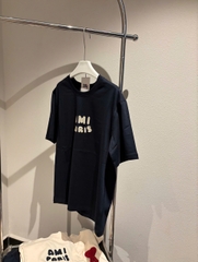 ÁO THUN AMI PARIS LOGO PATCH SS25 (BLACK)