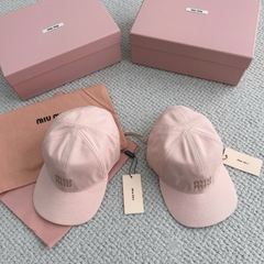 NÓN MIUMIU CAP (POWDER PINK)
