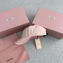 NÓN MIUMIU CAP (POWDER PINK)