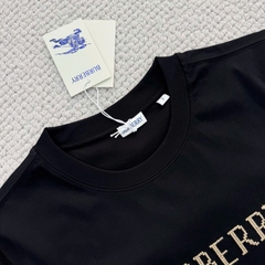 ÁO THUN BURBERRY BBR LOGO DETAILED (BLACK)