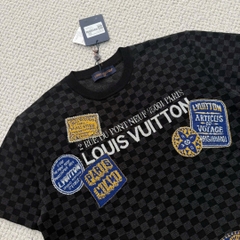 ÁO THUN LOUIS VUITTON LV 75001 PARIS (BLACK)