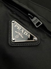 ÁO POLO PRADA NYLON POCKET TRIANGLE LOGO (BLACK)