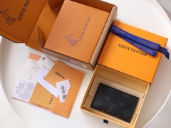 VÍ CARDHOLDER LOUIS VUITION MONOGRAM (GREY)