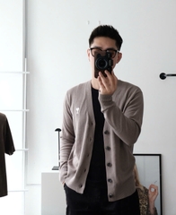 ÁO CARDIGAN AMI PARIS MOTIF (TAUPE BROWN)