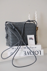 TÚI BOTTEGA VENETA MINI LOOP CAMERA BAG (GREY)