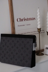 Túi Clutch Louis Vuitton  Clutch Bag (Gray)
