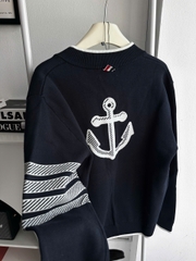CARDIGAN THOM BROWNE ANCHOR-JACQUARD WOOL JUMPER (NAVY)