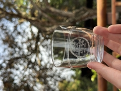 LY TRÀ THUỶ TINH KHẮC THƯ PHÁP