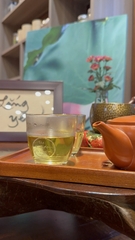 LY TRÀ THUỶ TINH KHẮC THƯ PHÁP