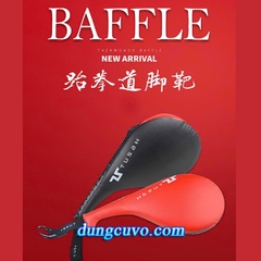 Vợt Đá Đôi TUSAH Vân Carbon Cao Cấp – Đích Đá Taekwondo Chuẩn WT