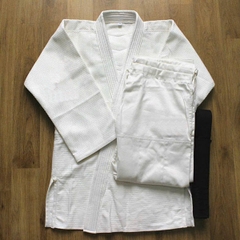 Võ Phục Judo Vải Gai TBEST Giá Rẻ – Bền Bỉ & Tặng Kèm Đai Trắng