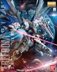 MG 1/100 FREEDOM GUNDAM Ver. 2.0