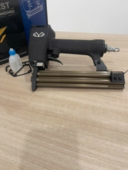 Máy đóng đinh cầm tay HYBEST, model F30