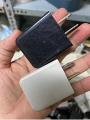 Xả lỗ cóc sạc 5V2A Travel Charger 1 cổng Usb- trầy cũ do lưu kho