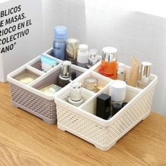 Khay hộp nhựa VN-5688 4 ngăn vuông đựng mỹ phẩm, vật dụng tiện ích văn phòng đa năng [bh: none]