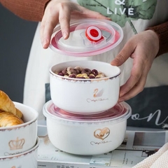 Hộp quà tặng 3 tô sứ nắp nhựa úp mì, đựng đồ ăn HIGH QUAILITY CERAMICS con công siêu sang