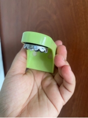 Giá đỡ, kệ treo xà phòng (kệ xà bông) hít nam châm dán tường (hoặc khoan tường) siêu tiện giúp xà bông khô ráo sạch khuẩn