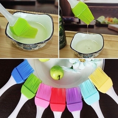 Combo 2 Cọ chổi quét dầu ăn silicon chịu nhiệt bền dùng để phết dầu, quét đồ nướng, mặt bánh / pktn sale