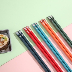 Combo 5 đôi đũa ăn gia đình Japan đa màu [BH: NONE]