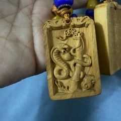 Móc khoá gỗ hình rắn