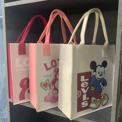 Túi vải nỉ có tay cầm họa tiết hình gấu losto size 26 * 10 * 30cm hot trend 2024- Màu, họa tiết ngẫu nhiên [BH: NONE]