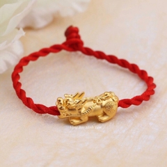 Vòng tay tì hưu vàng dây đỏ chiêu tài lộc, may mắn [BH: NONE] / pktn sale